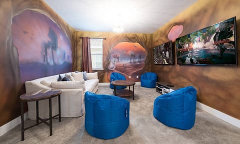[amenities:tv-loft-area:3] Tv Loft Area