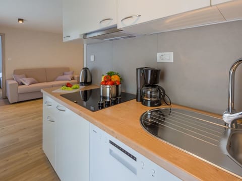 Countertop, Room, Property, Kitchen, Cabinetry, Furniture, Building, House, Real Estate, Interior Design