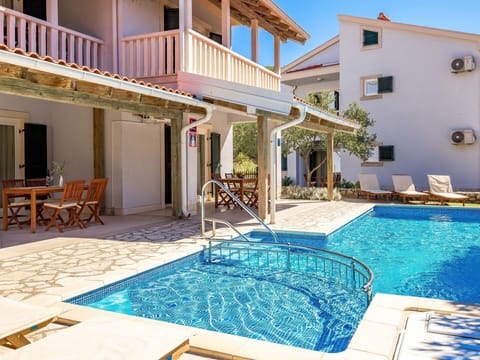 Water, Furniture, Property, Building, Window, Swimming Pool, Chair, Blue, Azure, Sky