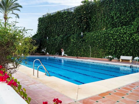 Swimming Pool, Leisure, Property, Vacation, Rectangle, Leisure Centre, Real Estate, Resort, House, Building