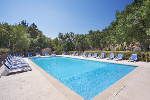 Holiday Park Facilities and Services 