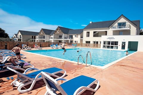 Holiday Home Swimming Pool