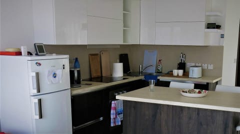 Kitchen with island
