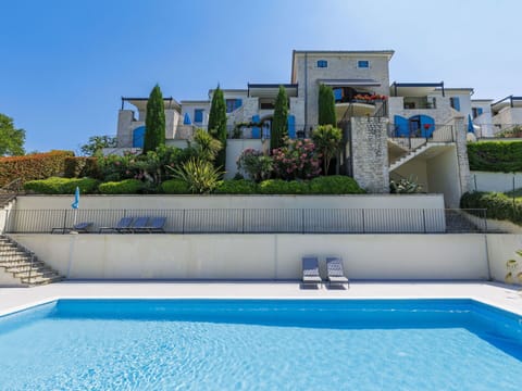 Blue, Residential Area, Urban Design, Estate, Swimming Pool, Landscaping, Resort, Villa, Garden, Shade
