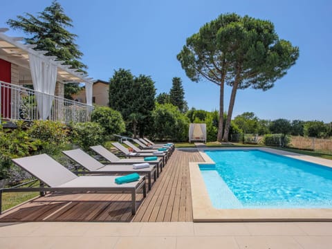 Swimming Pool, Property, Real Estate, House, Building, Tree, Home, Backyard, Architecture, Grass