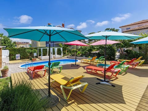 Umbrella, Outdoor Furniture, Furniture, Resort, Swimming Pool, Chair, Sunlounger, Eco Hotel, Outdoor Table, Shade