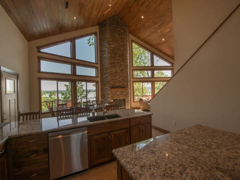 Make your favorite meals with gorgeous views of Douglas Lake