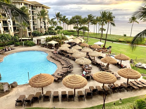 Poolside cabanas, lounge chairs & poolside service from Pailolo Bar

