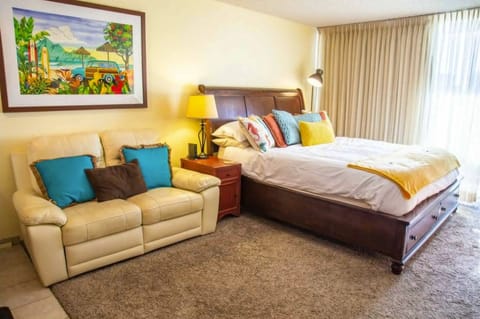 Everything you need is right here! Cal King bed