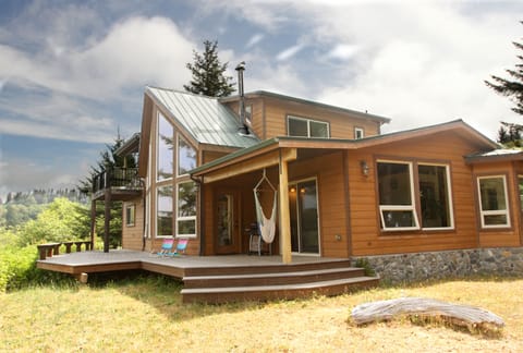 Beautiful cabin in the woods