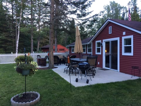 Back of cottage patio area. 