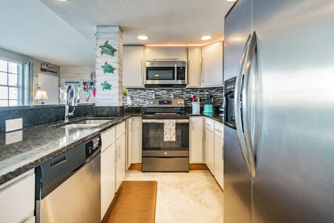 Stainless steel appliances and small appliances to make you feel at home