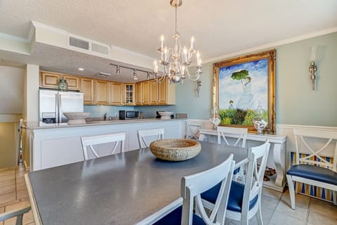 Dining Table Seating 8