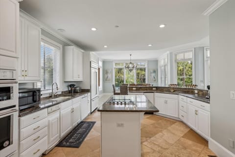 Kitchen at 10 Knotts Way