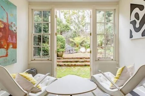 C8ba1f7a 3bad 4b00 9806 335f942a2520