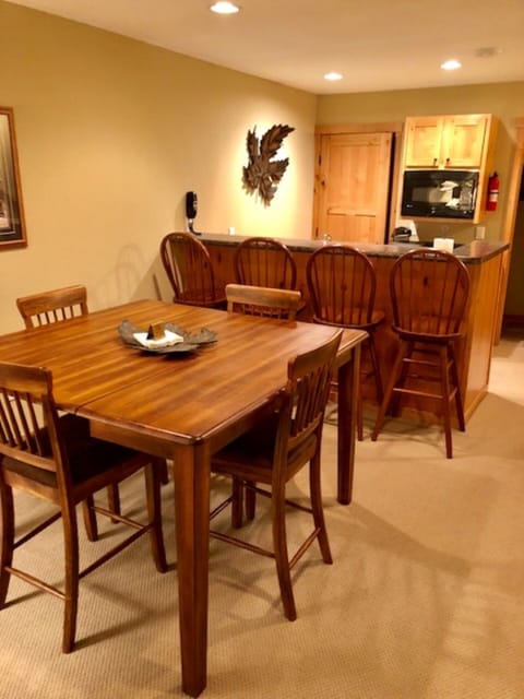 lower level bar/dining