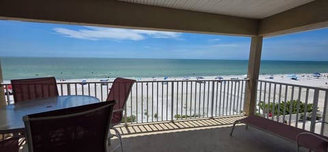 Your Front-Row Seat to Endless Ocean Views