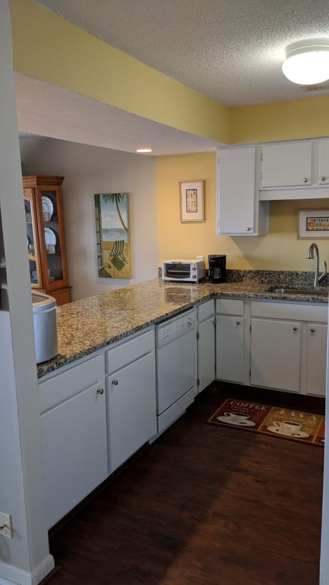 NEWLY RENOVATED kitchen.