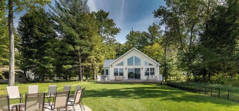 Our quaint home of Sunset Shores Lake House