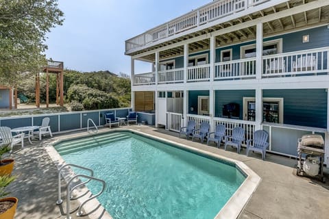 Rear Exterior of Ohana OBX