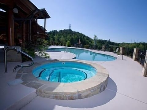 Outdoor swimming pool and hot tub open seasonally indoor swimming pool and sauna open year around