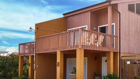 Lovely deck overseeing the street