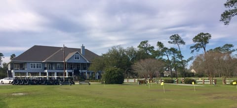 Closest golf course is Pass Christian Isles.