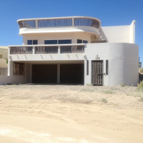 Front of Casa
