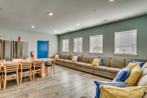 living room seating for 20 guests