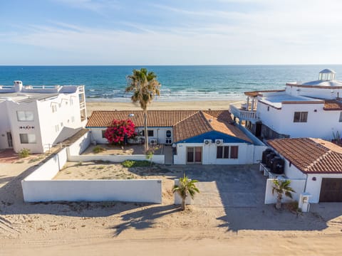 Our Casa
219 Los Langostinos, Playa Encanto