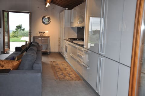 Fully stocked kitchen for even the fussiest chef.