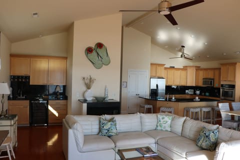 Livingroom, Wet Bar, and Kitchen