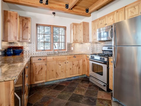 MMH 4 Harvest Moon Kitchen 2