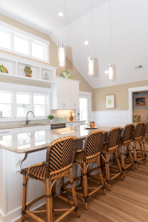 Kitchen area with large eat in island area!