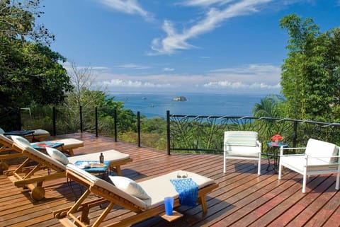 Sit back on the sundeck with cold drink in hand and simply relax.