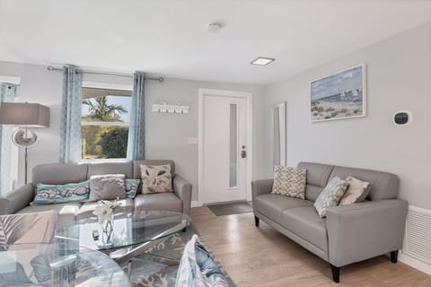 Front Door/ Living Room 