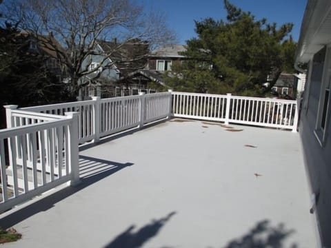 Second floor balcony overlooking the backyard!

