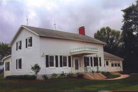 All Seasons Country Home