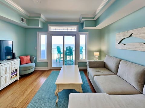 Welcome To Bay View Villas 307 - Beachfront Living w/ Ocean View Balcony