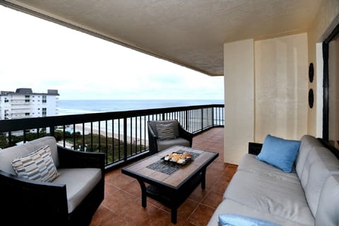Alcove Balcony