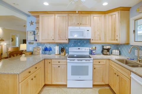 The kitchen is well-equipped with everything you need to cook for your family
