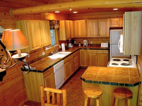 Another view of kitchen