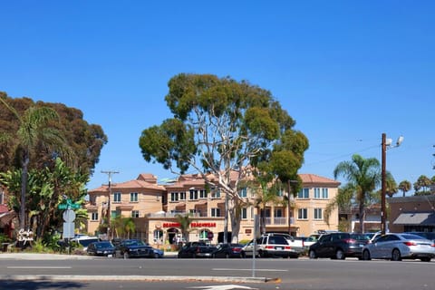 The Villagio built in 2013. Luxury at the beach! PRIME LOCATION IN BEACH AREA!