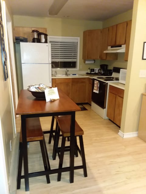 A well equipped kitchen with coffee and tea awaiting you!