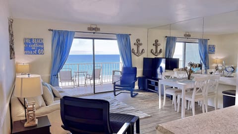 Spectacular View!   7th Floor Beachfront Condo
