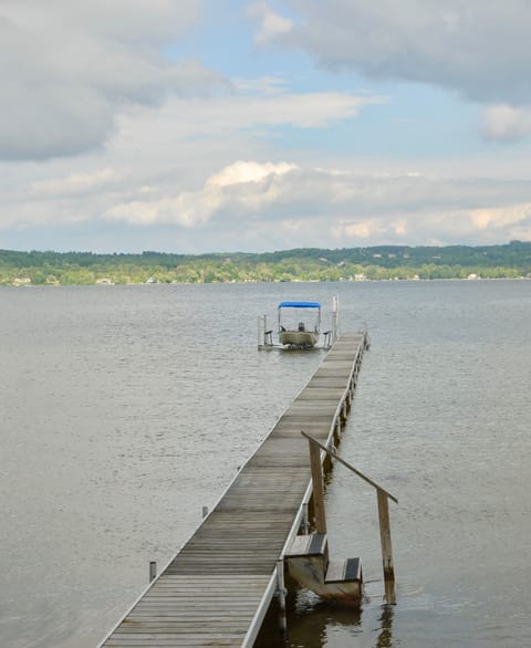 Plenty of dock space for your use.