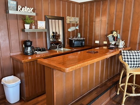 Bar in game room downstairs!!