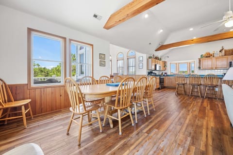 Dining Area - Top Level