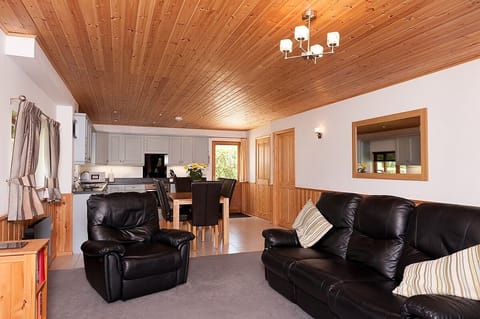 Lounge and kitchen diner