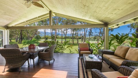 Outdoor dining on 2nd Lanai/CLICK THE LEFT ARROW ABOVE TO SEE OUR VIRTUAL TOUR  